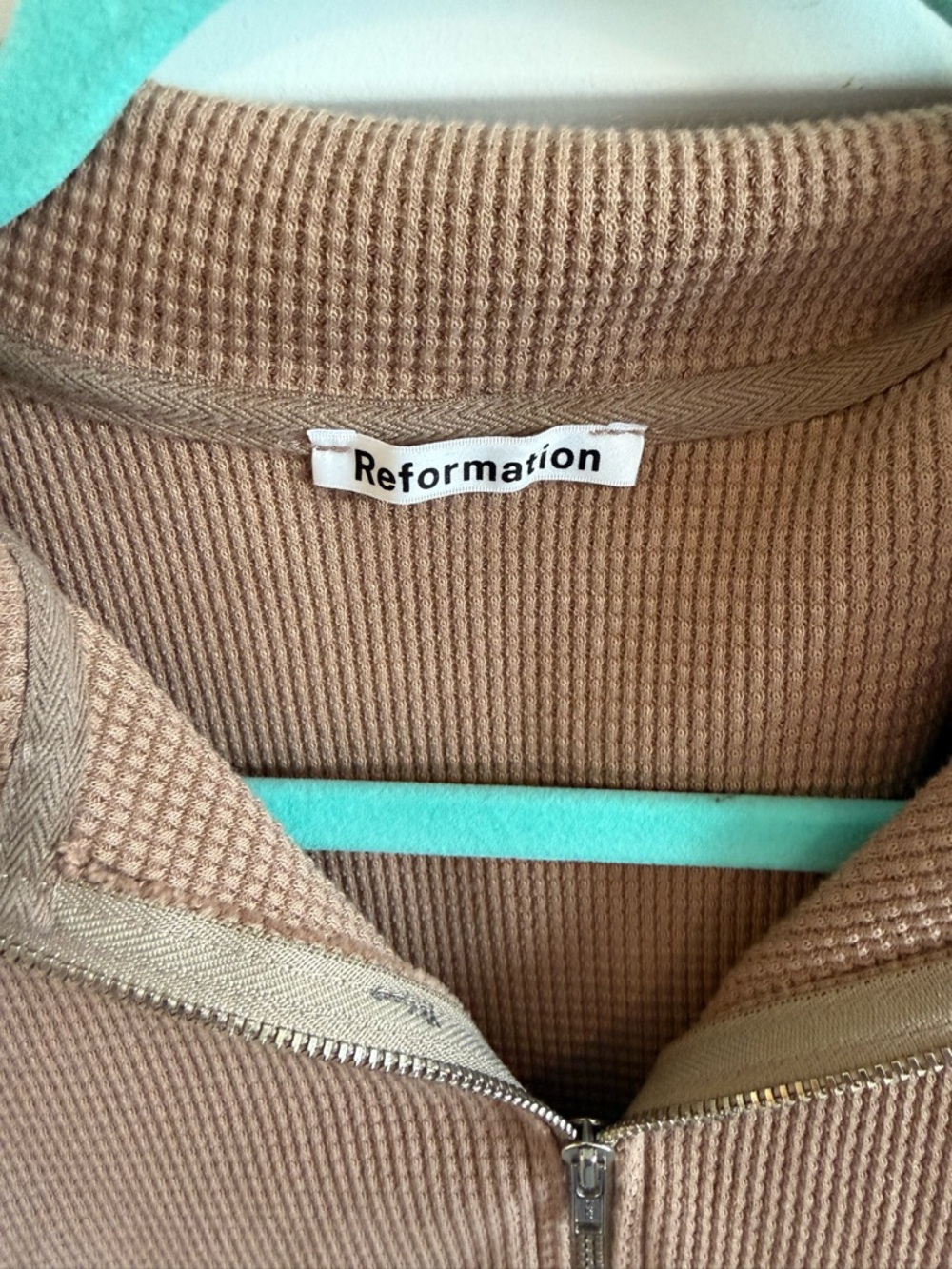 Reformation Waffle Knit Half Zip Top | Tan Cropped Pullover | Long Sleeve | M - Picture 2 of 5